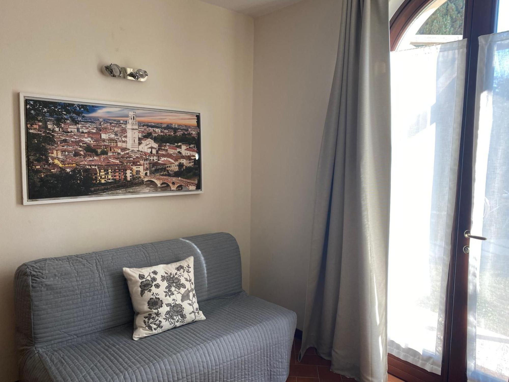 Residenza Cipressi E Olivi Appartement Verona Buitenkant foto