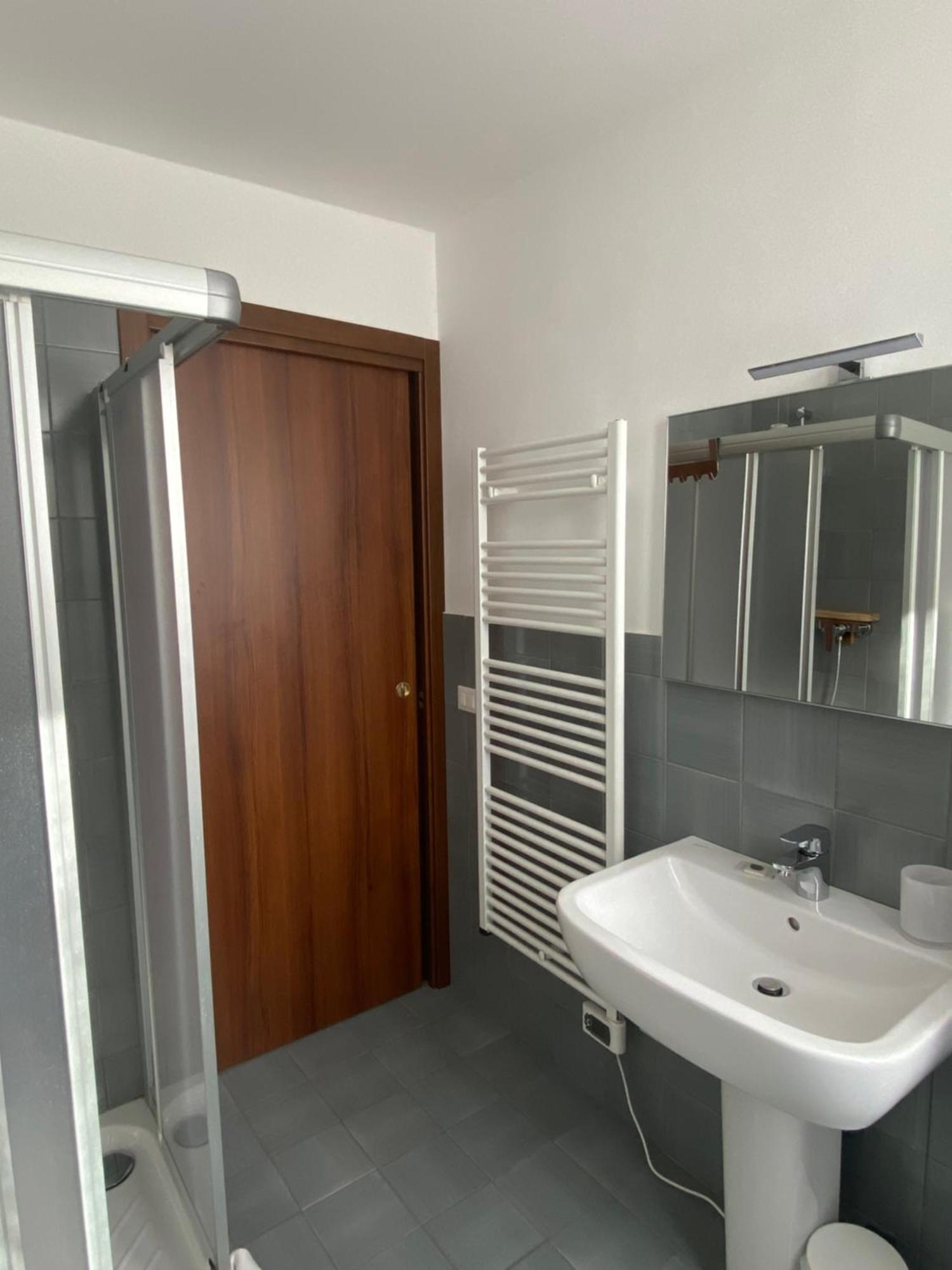 Residenza Cipressi E Olivi Appartement Verona Buitenkant foto